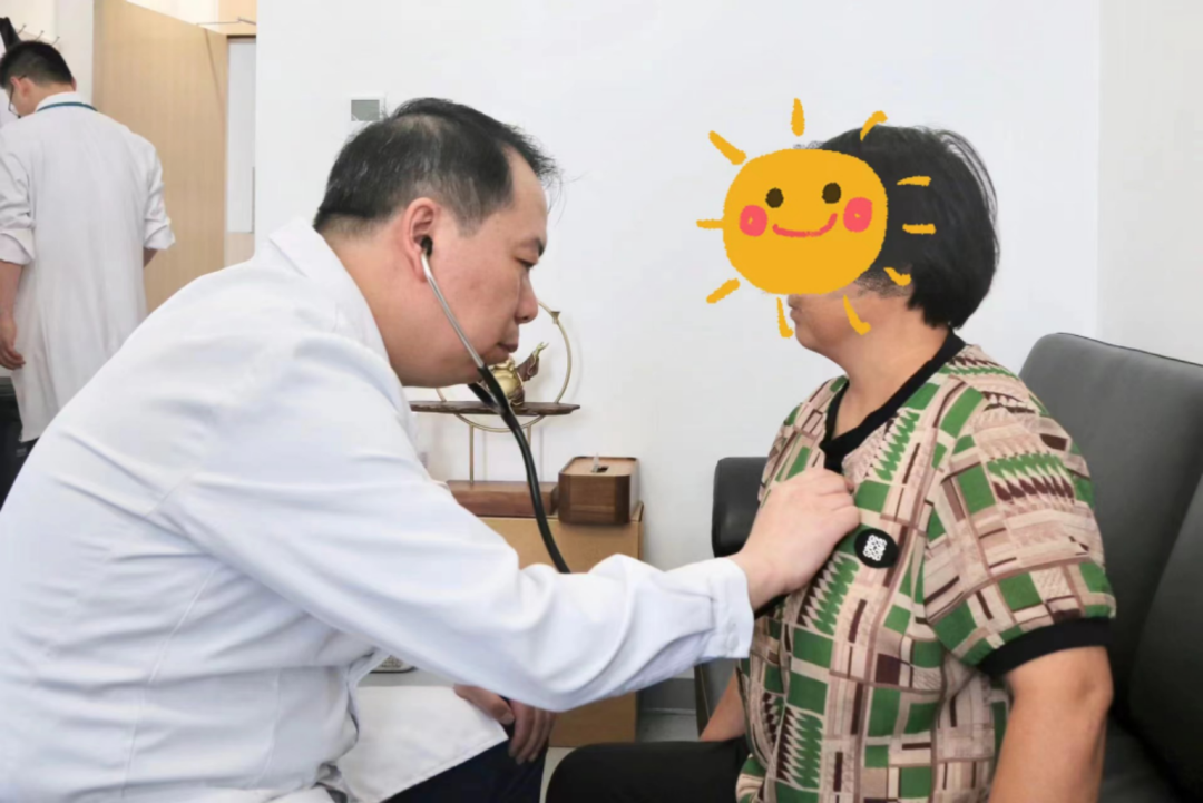 环卫工人患冠心病经济困难不愿手术,医生:我给你想办法