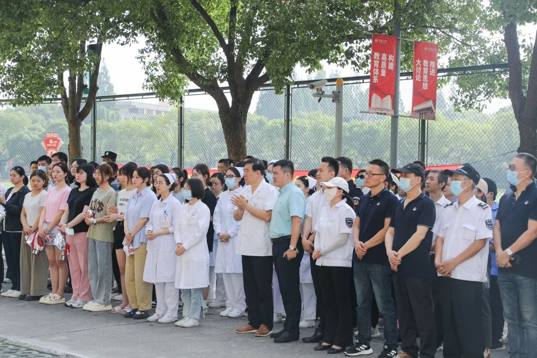 筑牢「防火墙」！同济大学多家单位联合举办消防演练