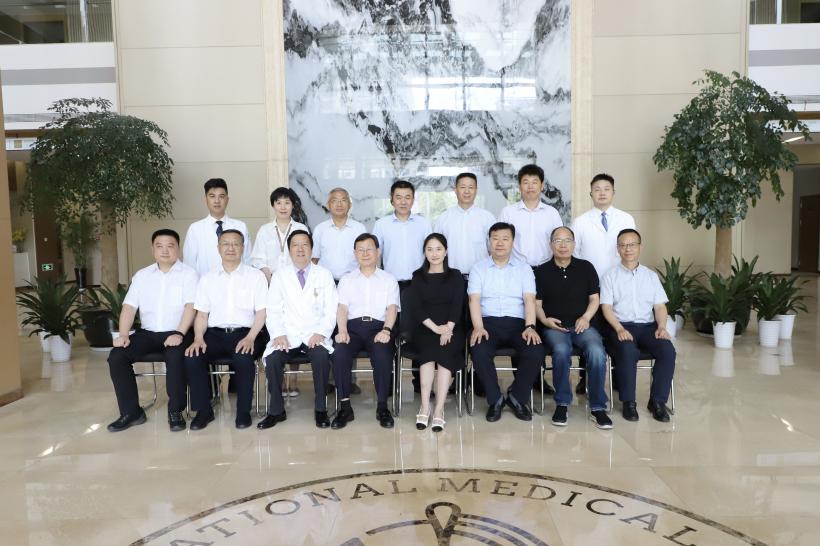 中国康复医学会监事长、党委副书记牛恩喜教授莅临明州医疗交流指导工作