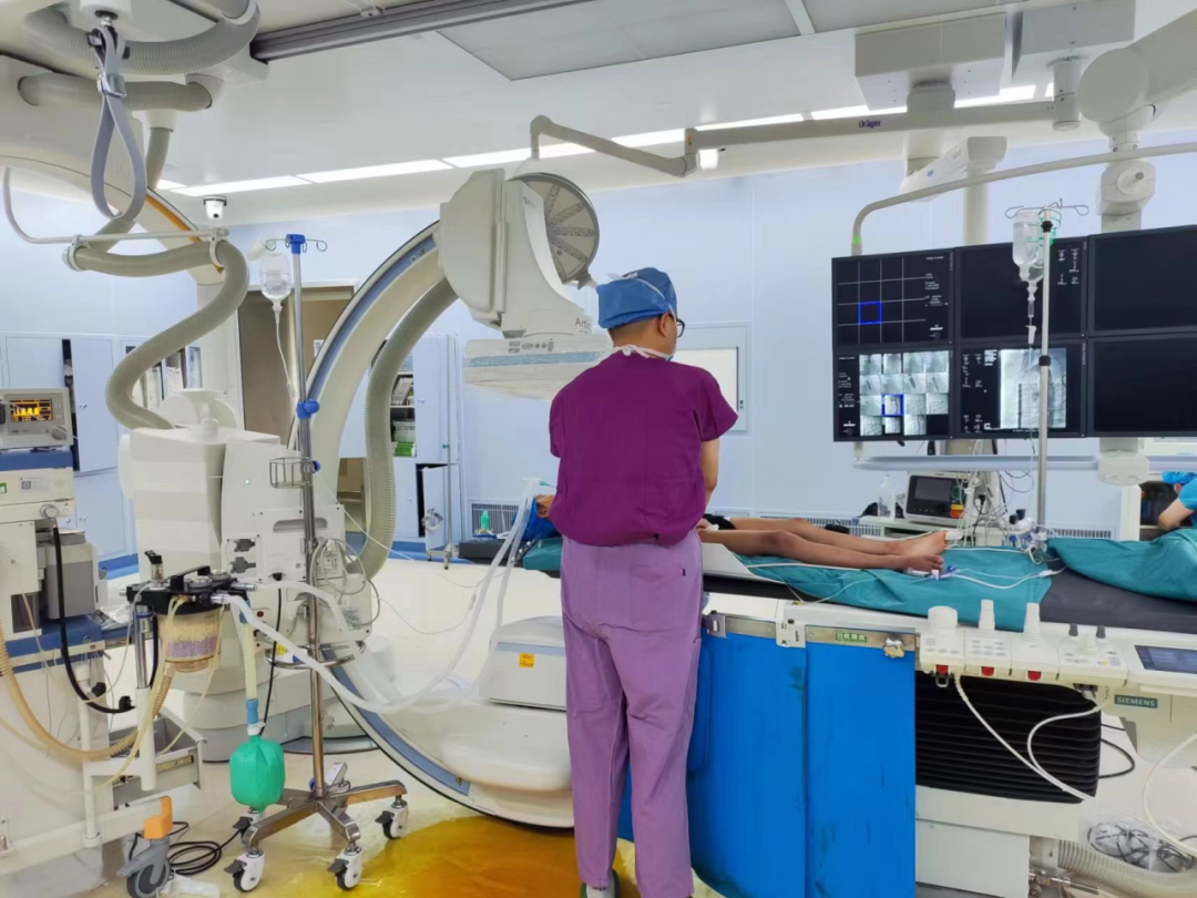 7 岁女孩心门狭窄危及生命！心脏大血管外科主动脉瓣球囊扩张术为她「扩心门」