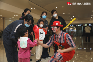 草莓儿科压箱宝：这些儿童友好场面，你见过吗？