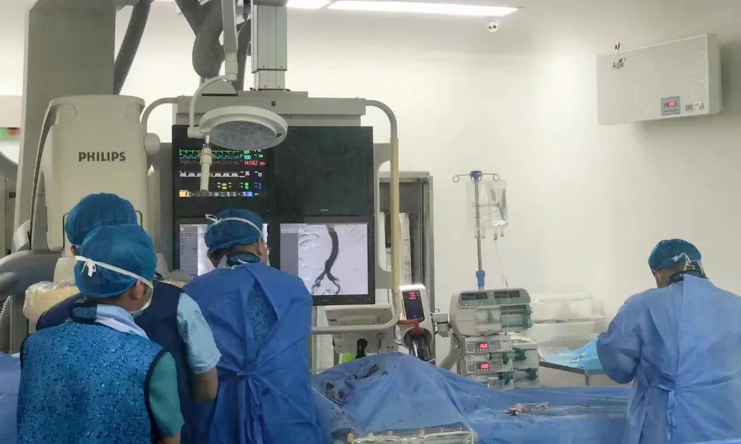 老人「心脏」长到了肚子里?一查竟是这种死亡率高达 80% 的疾病