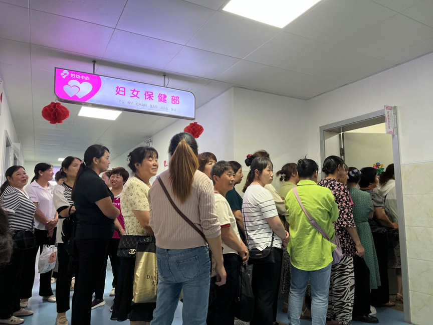 提升宫颈癌规范化防治水平,略阳县徐家坪镇妇女宫颈癌防治精准化管理工作启动