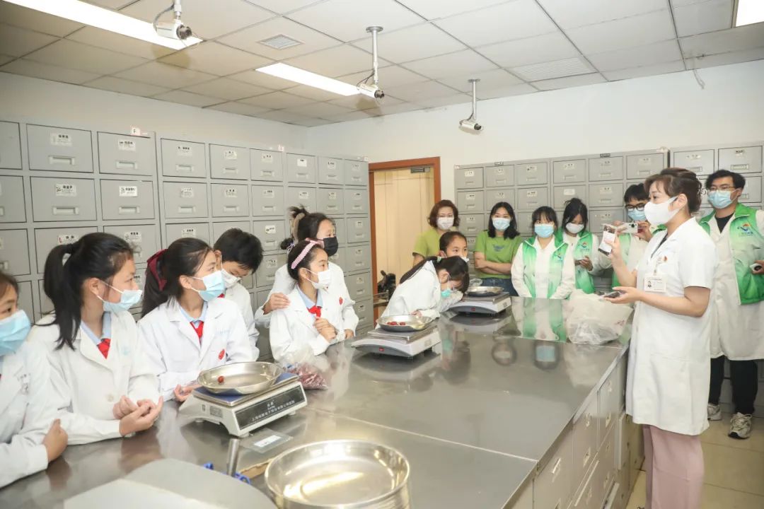 上海天佑医院开启专家讲学、专项培训「夏令营」模式