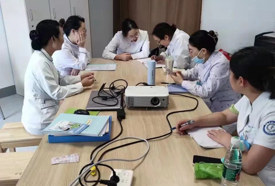 江苏省第二届社区护理专科护士实践学习在南京江北医院圆满结束