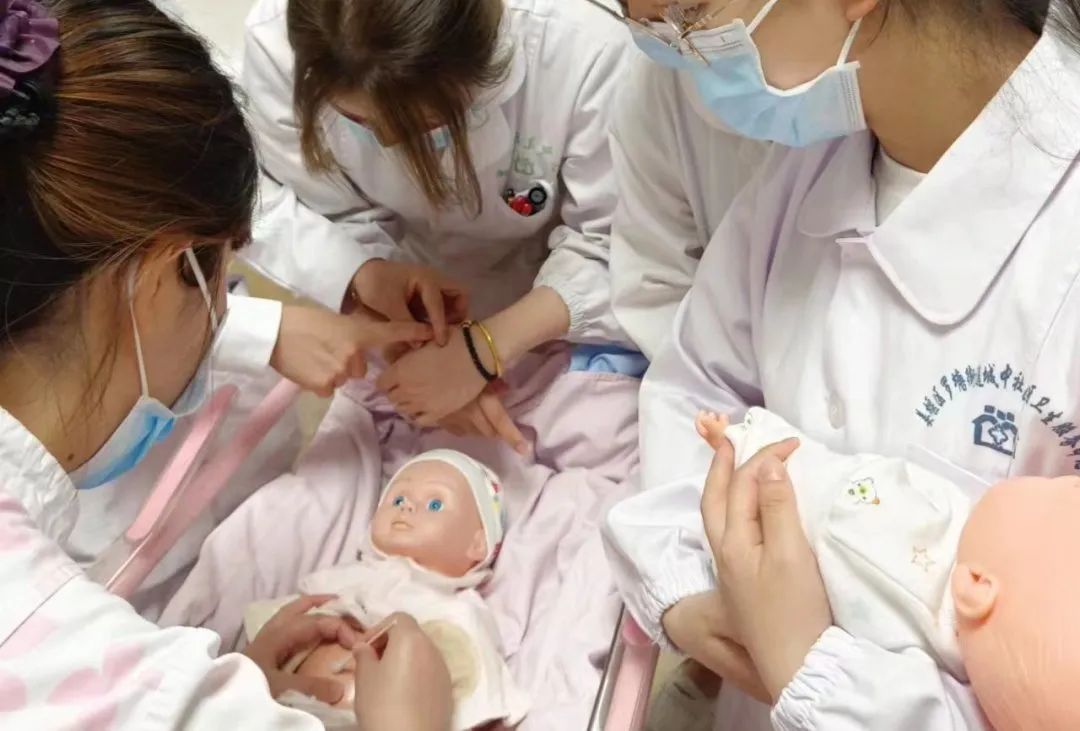 江苏省第二届社区护理专科护士实践学习在南京江北医院圆满结束