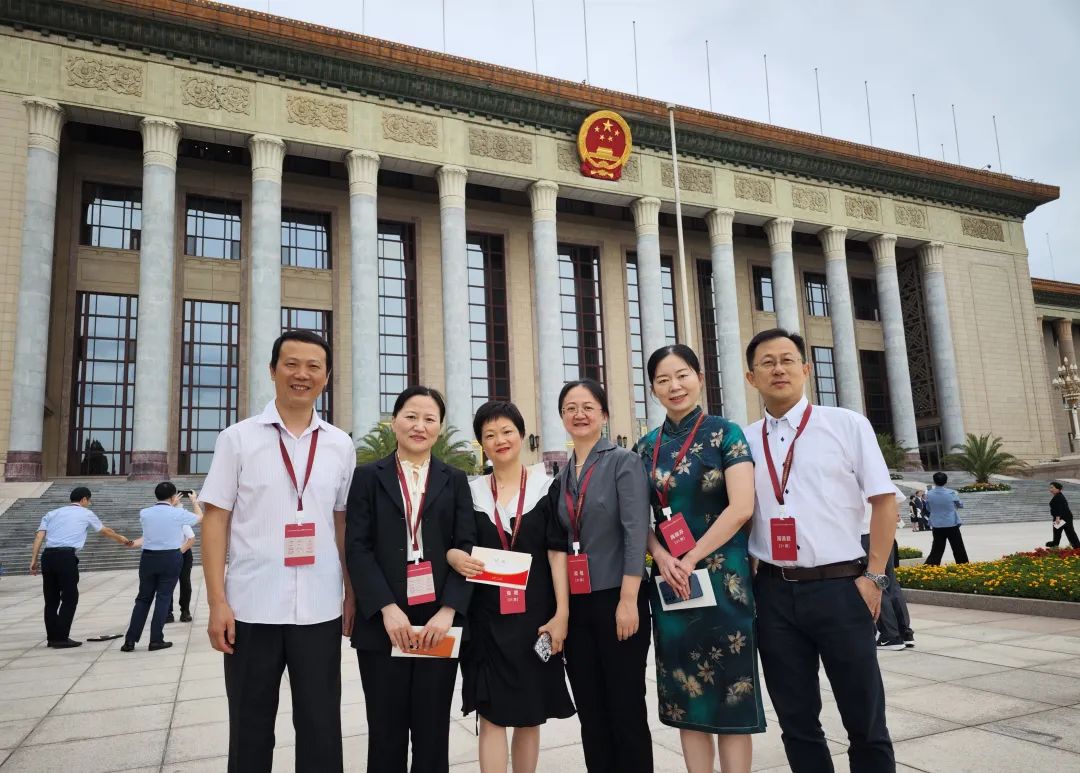 福州爱尔眼科医院院长高朋芬赴北京人民大会堂参加中日笹川医学奖学金项目 35 周年纪念活动