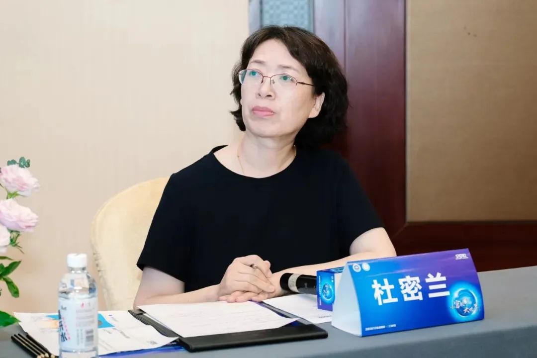 郑大五附院联合三门峡市中心医院成功举办「小宫腔·大世界宫腔镜诊疗技术巡讲·三门峡站培训班」