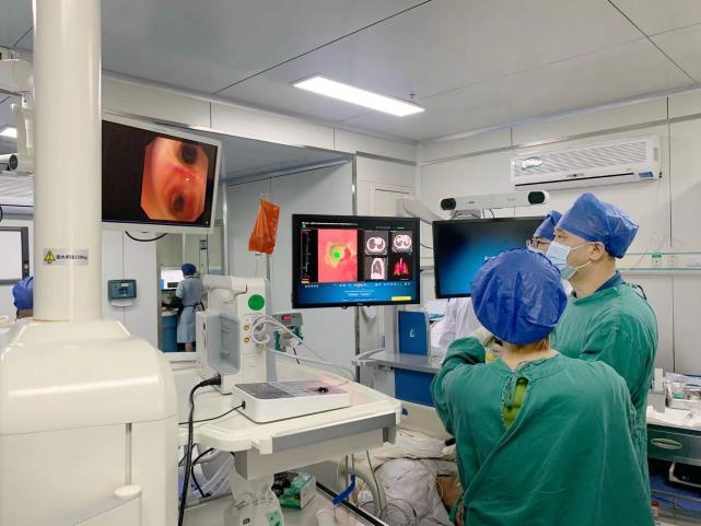 南昌大学二附院成功为一高龄疑难患者进行肺部结节精准定位