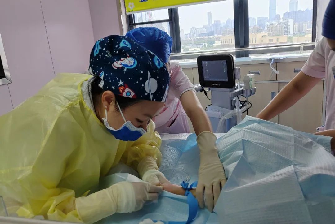 江西省儿童医院隧道式 PICC 置管术为 1 岁男童搭建安全「生命通道」