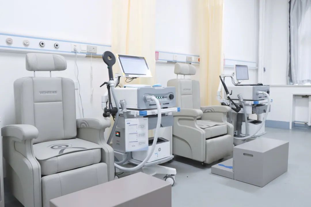 真的会「笑尿」！关于压力性尿失禁的那些事儿