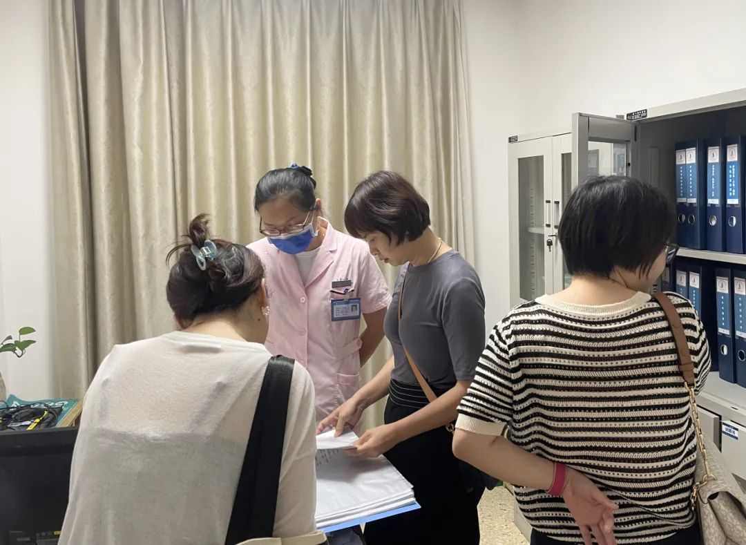 南大一附院涂春华教授来九江市第一人民医院妇科交流指导
