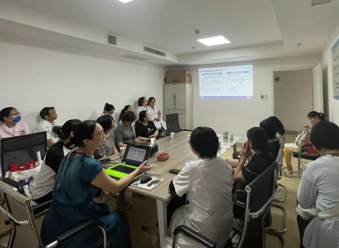 南大一附院涂春华教授来九江市第一人民医院妇科交流指导