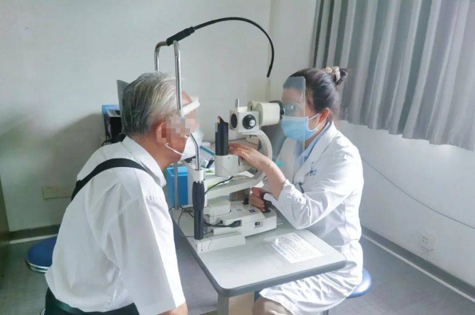 眼睛过劳，会出现哪些问题，该怎么办？武汉普瑞眼科医院医生在线支招