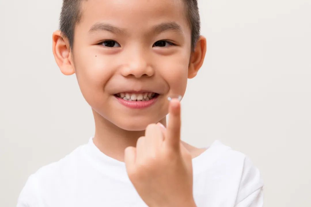 隐形眼镜不能长期戴，那角膜塑形镜呢？