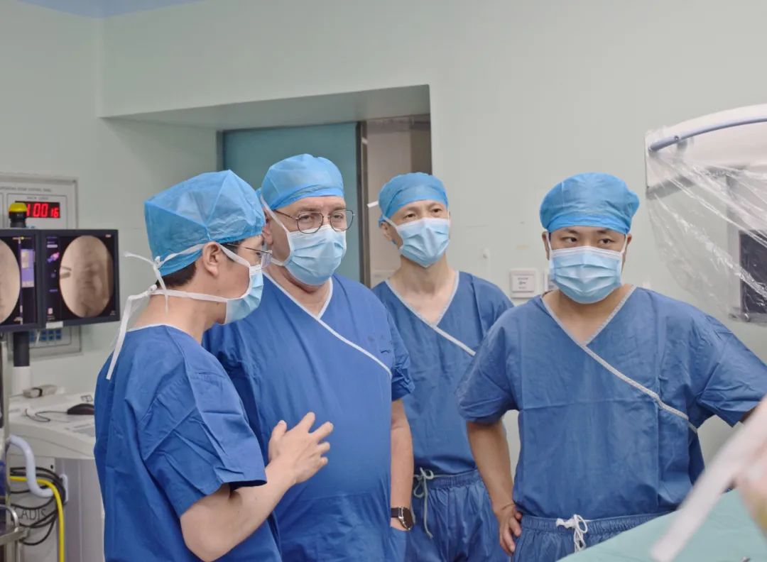 德国脊柱大师在河南省直第三人民医院