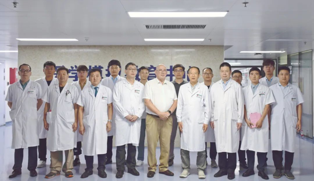 德国脊柱大师在河南省直第三人民医院