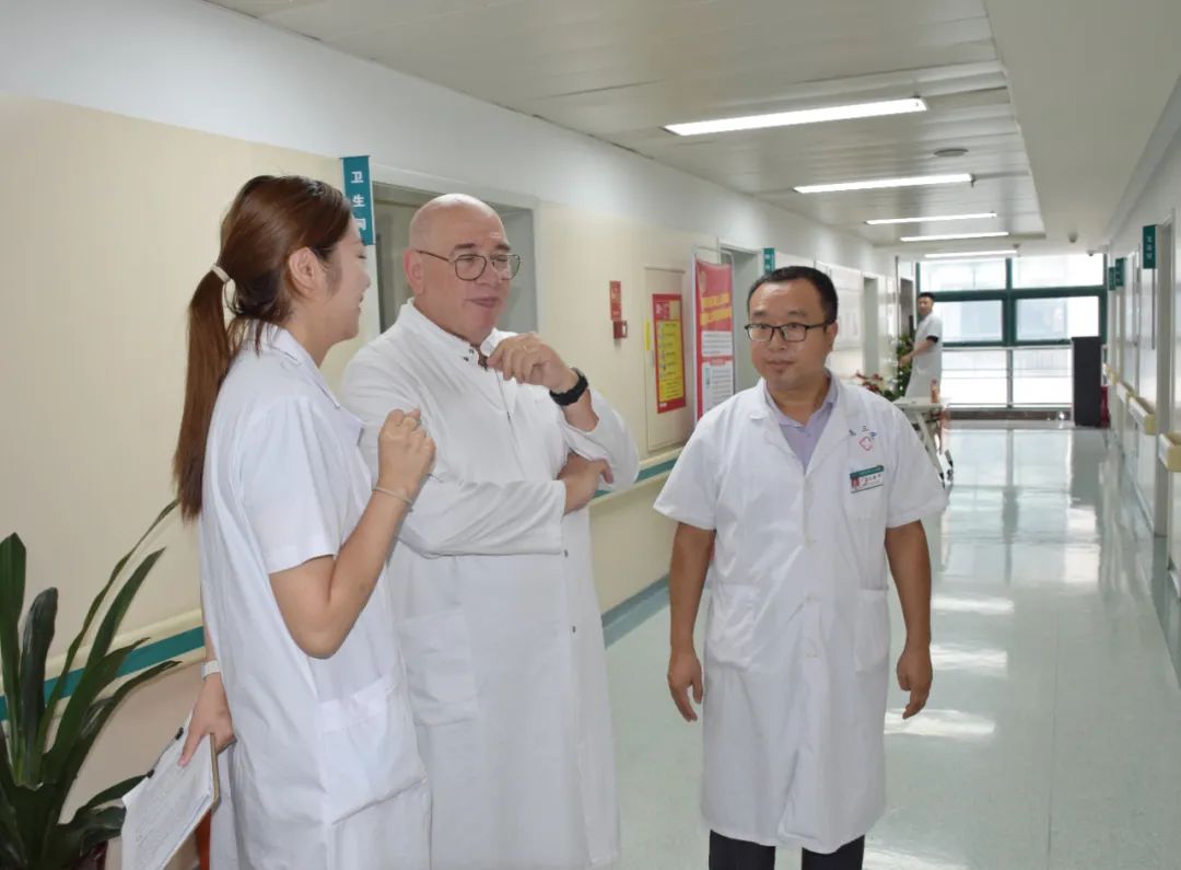 德国脊柱大师在河南省直第三人民医院