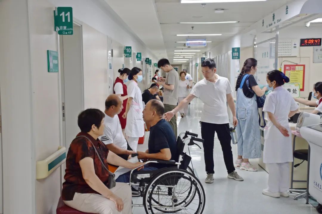 德国脊柱大师在河南省直第三人民医院