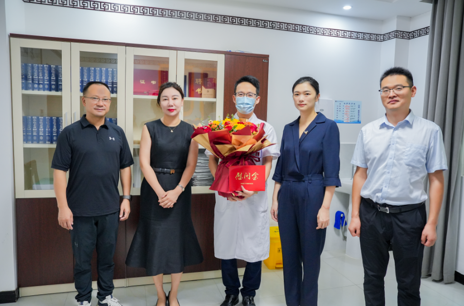 如果用仙剑的方式打开医师节……