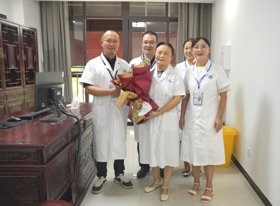 如果用仙剑的方式打开医师节……