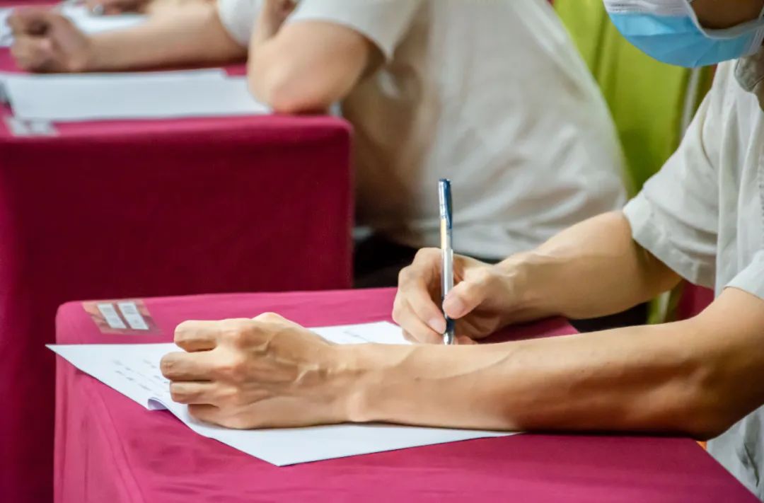 夯实基础 | 成都誉美医院开展青年医师「三基三严」理论知识考核