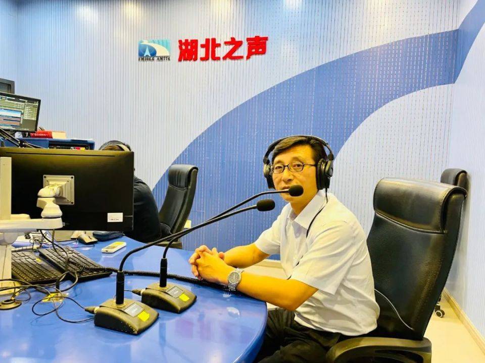 年龄大了做白内障手术有风险吗？术后人工晶体会脱位吗？武汉普瑞眼科为您科普