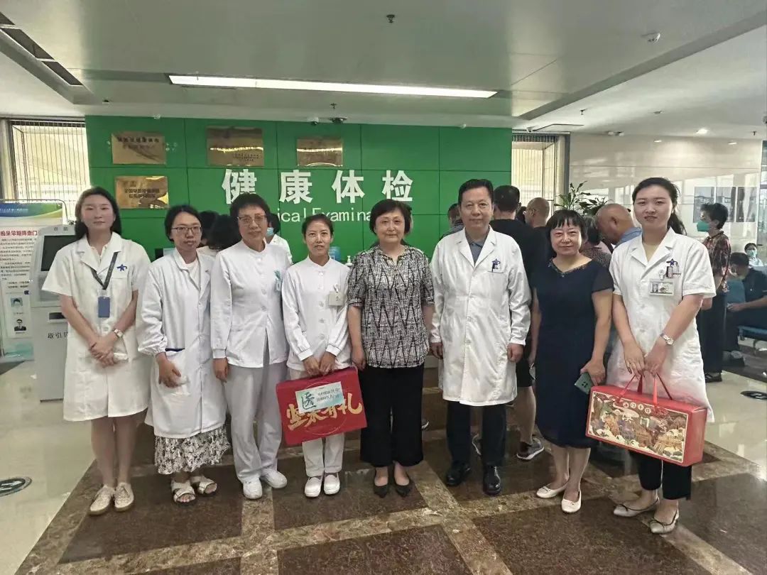 西安交通大学第一附属医院第六届中国医师节庆祝暨表彰大会倾情举办
