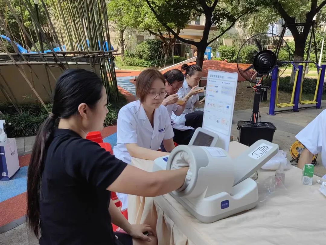 南昌健康管理中心走进社区，倾听百姓声音