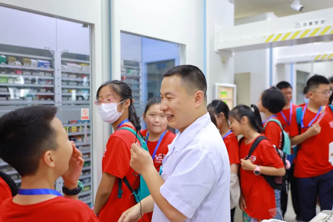 西安交通大学第一附属医院第七届「有爱的医二代」暑期医疗体验营圆满结束