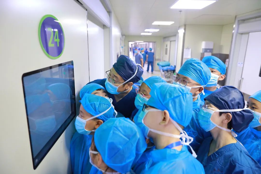 西安交通大学第一附属医院第七届「有爱的医二代」暑期医疗体验营圆满结束