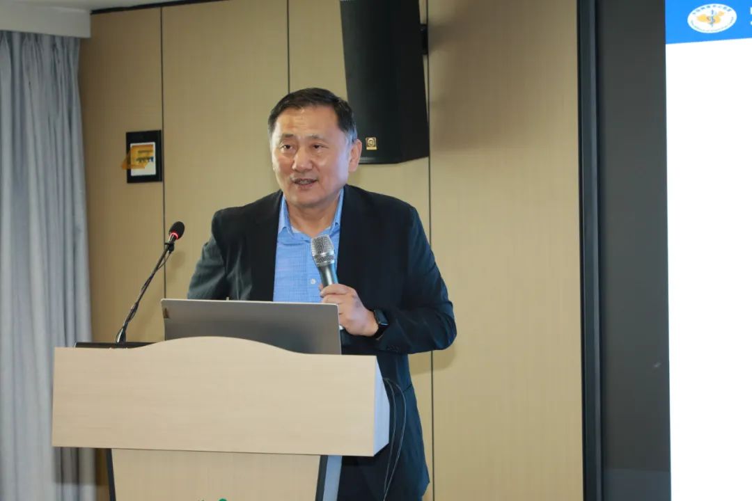 2023 年院士专家进藏义诊暨「西藏人人健康」公益活动学术会议在西藏阜康医院举行