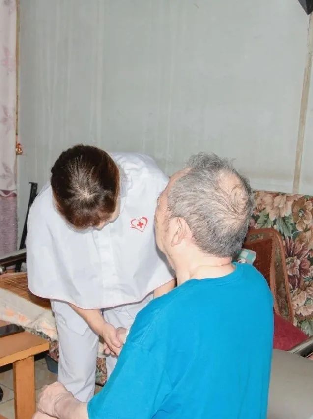 成都誉美医院 | 送医上门,送药入户,让患者有「医」靠