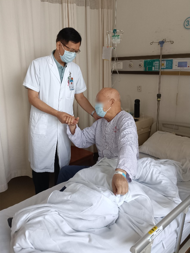 南方医科大学顺德医院发挥多学科诊疗优势，82 岁直肠癌患者达成「保肛」的愿望