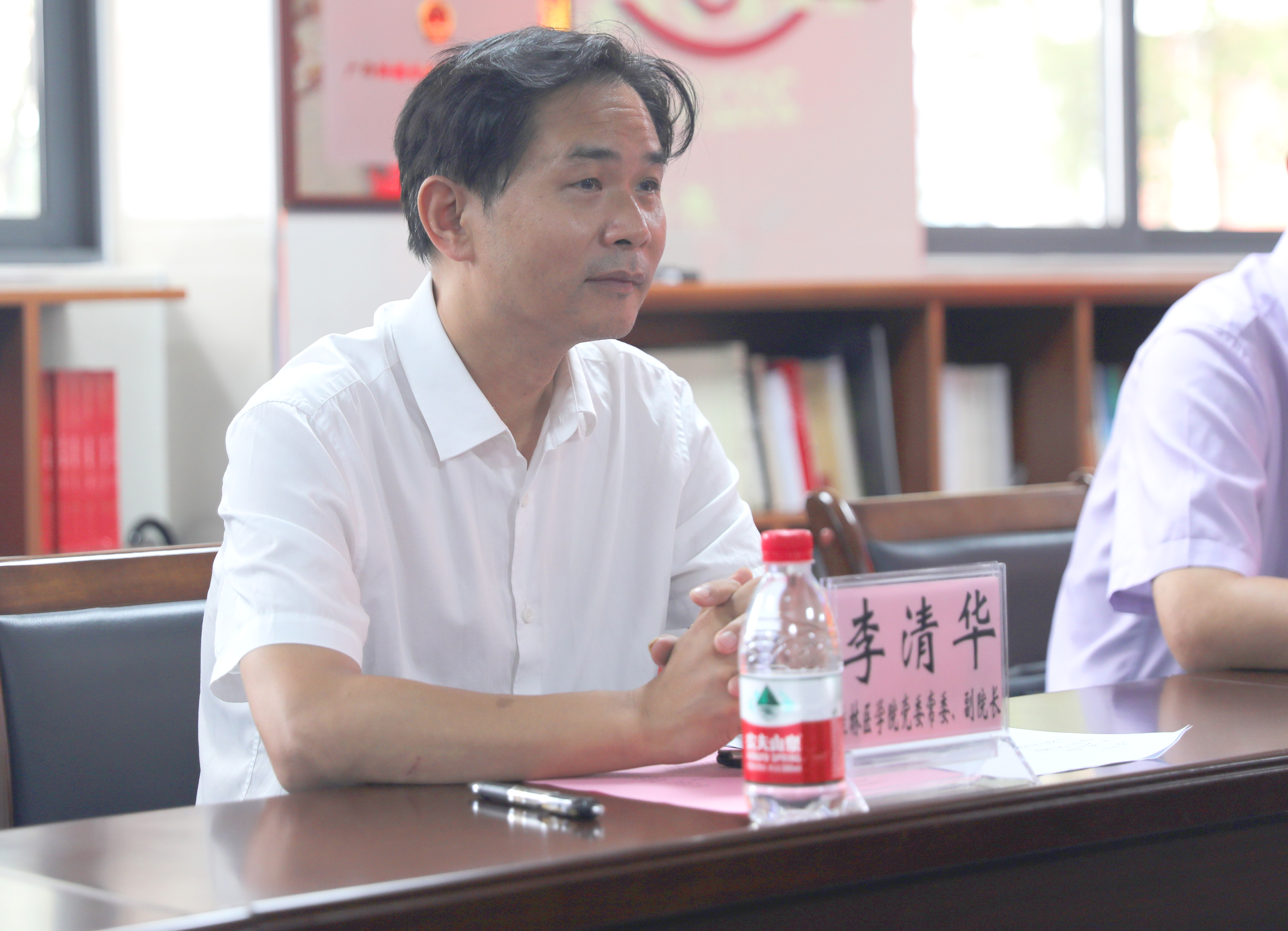 桂林医学院到自治区南溪山医院开展新学期开学初教学检查