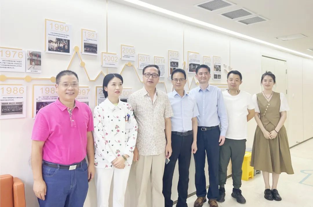 共同推进医学影像人工智能研发，重庆松山医院赴重医附二院参观考察