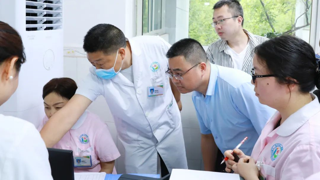 合江县人民医院开展床旁结算「零跑腿」 患者省时又省心