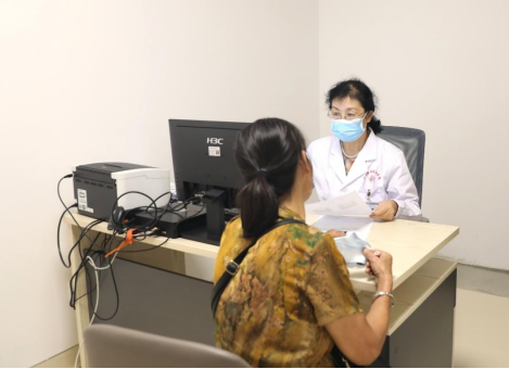 一站式诊疗服务，自治区南溪山医院知名专家门诊让患者「少跑腿」