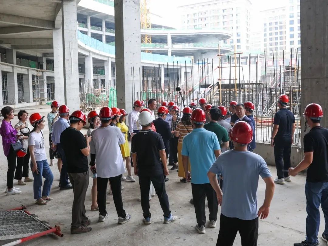 封顶大吉！河北燕达陆道培医院新院区完成主体建设