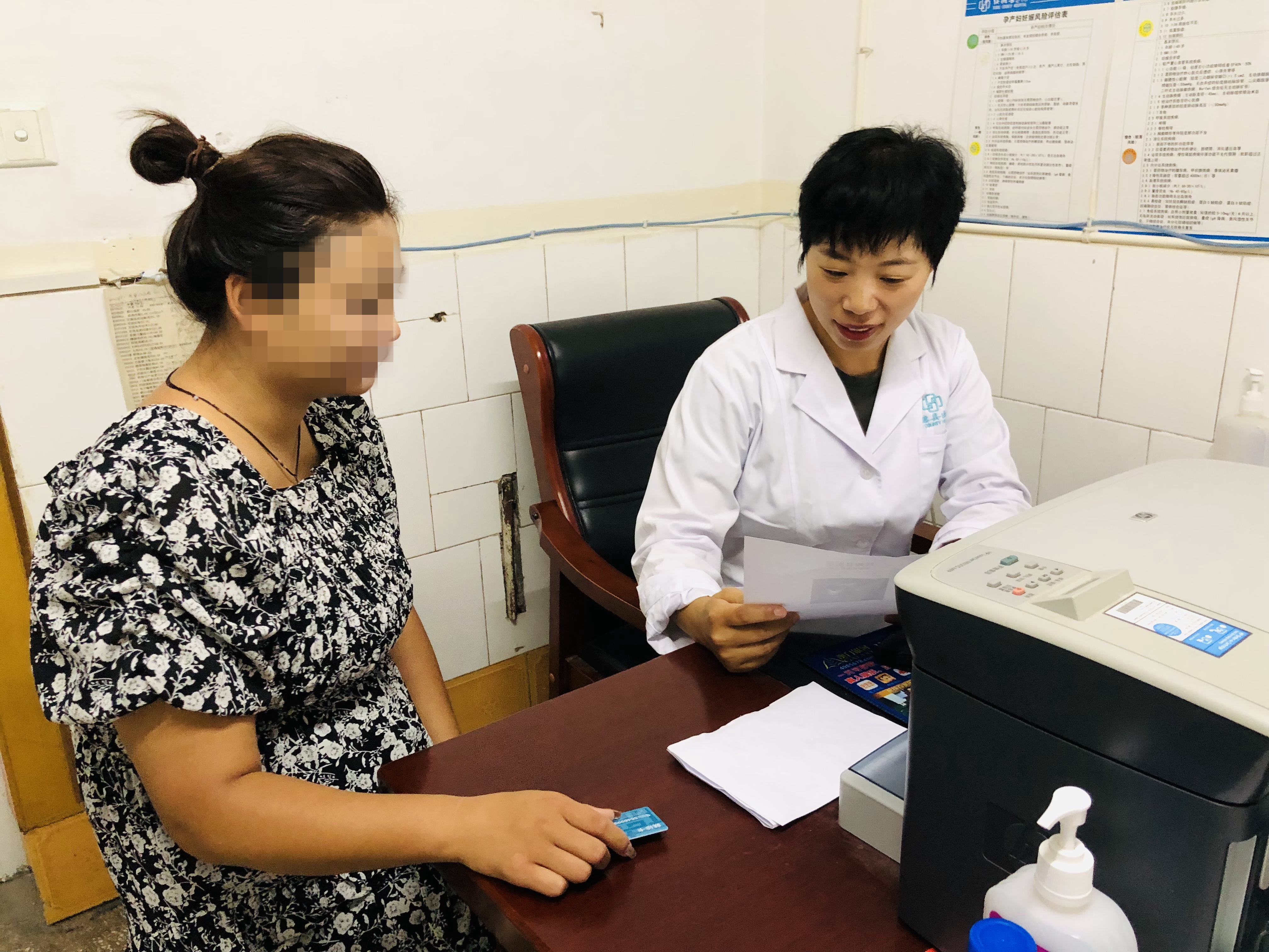 南京医科大学第二附属医院援陕医生,连续救治两位孕产妇!