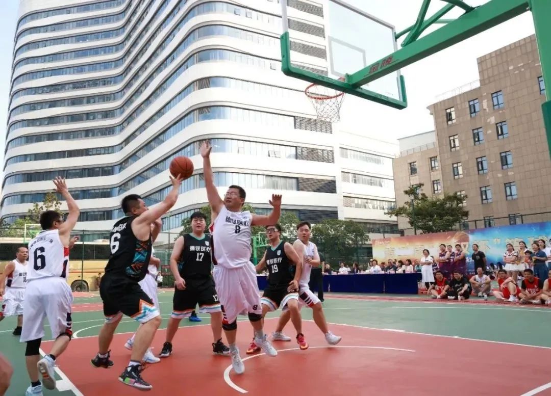 迎「篮」而上，「医」路向前：第二届「德驭杯」篮球赛超燃开赛！