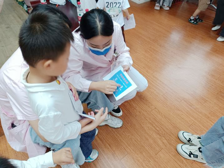 科普促健康，携手向未来：九江市第一人民医院生命活水眼科医院走进金鹏城幼儿园