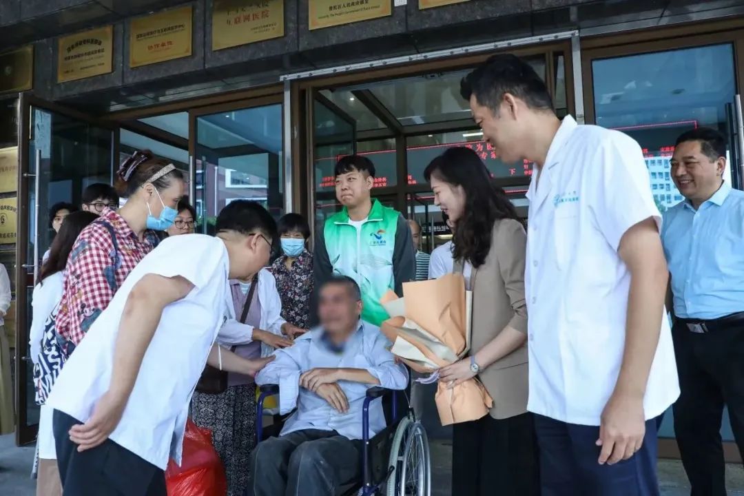 上海天佑医院联合雅培医学营养，暖心护送患者回家过中秋