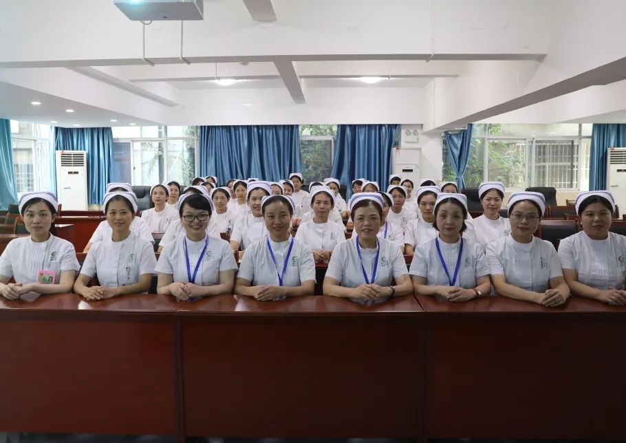 凝心聚力，为医院高质量发展注入新动能——湘潭市中心医院新任护士长岗前培训