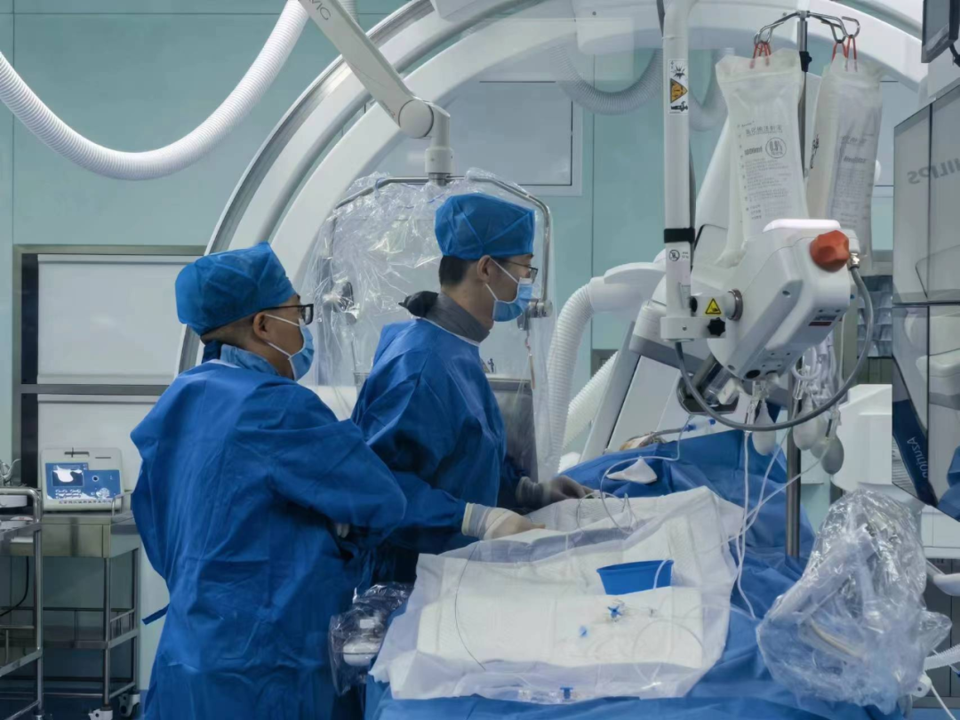 西安交大一附院假期成功救治多名急危重症患者