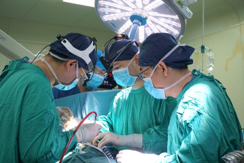 西安交大一附院假期成功救治多名急危重症患者