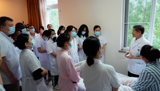 重庆海扶医院吴盼宏医师赴尼日利亚 Nordica 医学中心提供临床支持