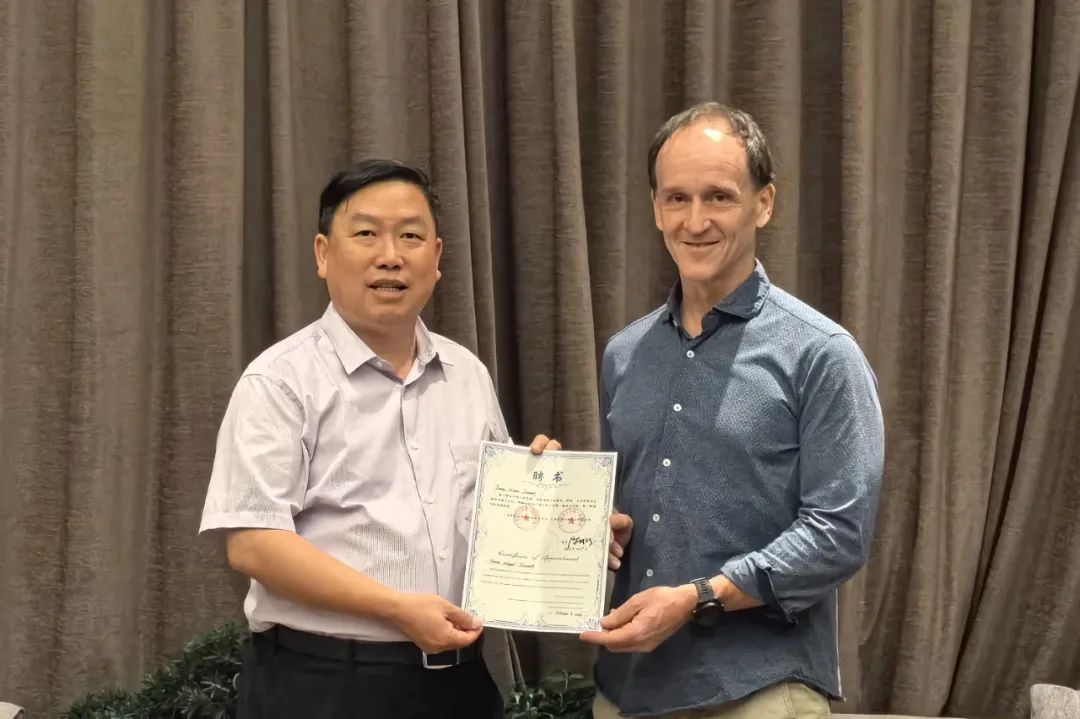 瑞典皇家科学院院士、诺贝尔奖评委 Mikael Oliveberg 教授受聘广西医科大学第一附属医院客座教授