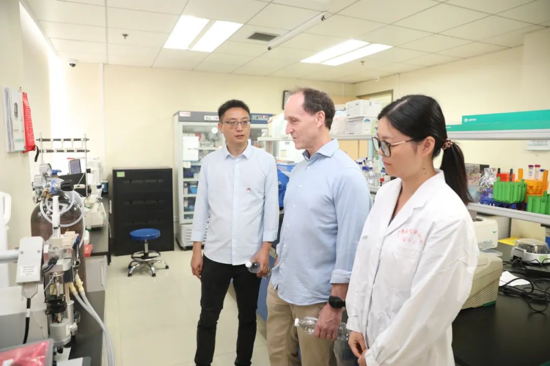 瑞典皇家科学院院士、诺贝尔奖评委 Mikael Oliveberg 教授受聘广西医科大学第一附属医院客座教授