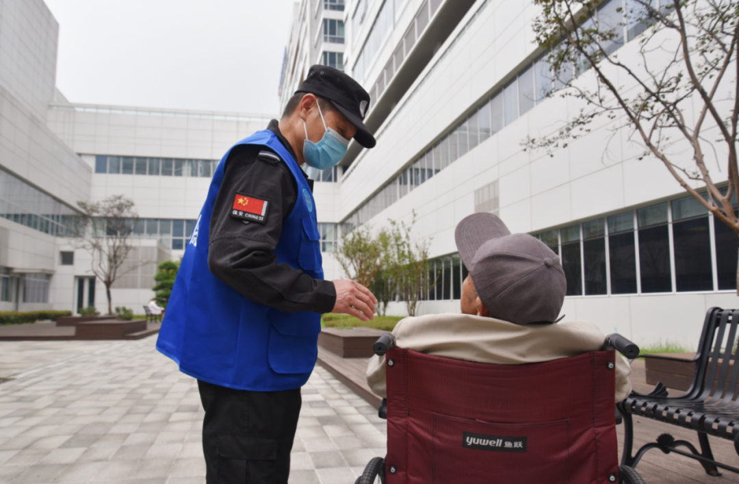 成都京东方医院荣膺「老人就医友好医院」：尊老爱老，我们在行动！